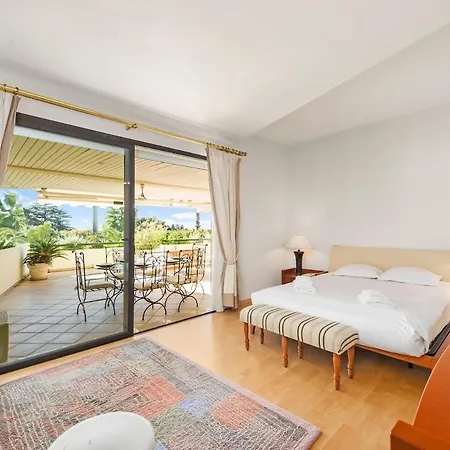 Apartmán Appt Standing Parking Prive- Piscine 10 Min Croisette Cannes